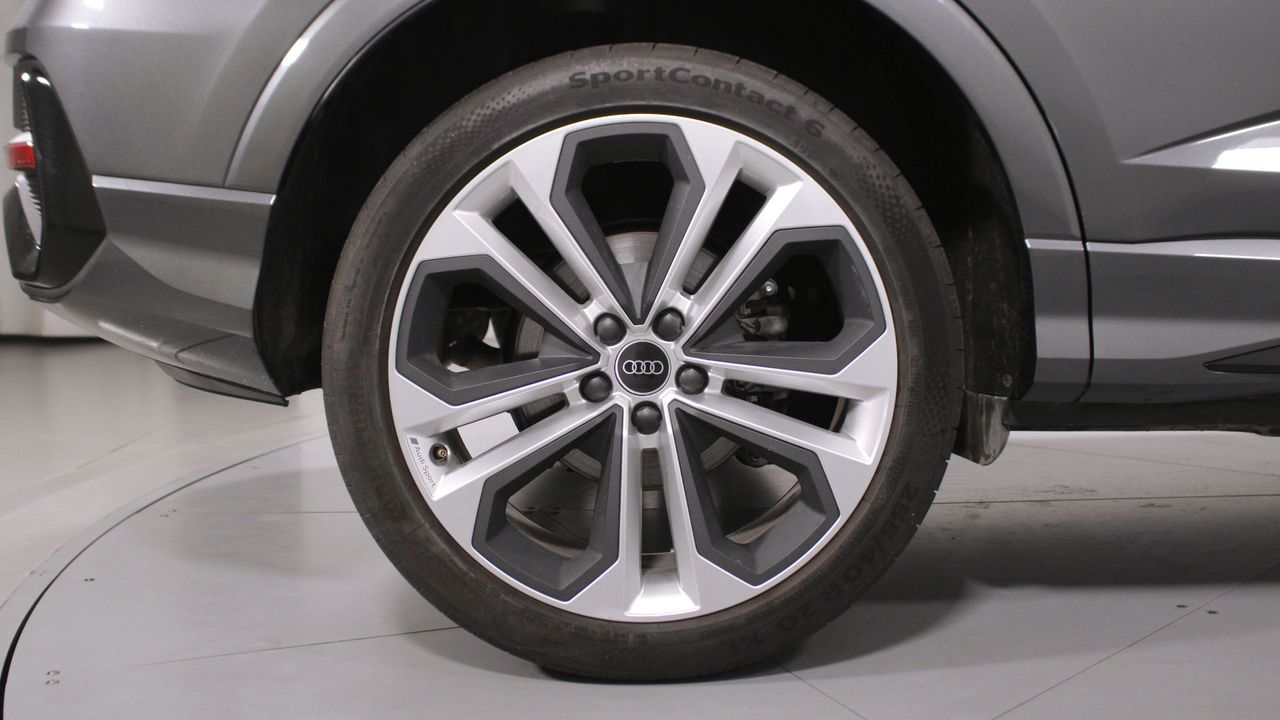 Foto Audi Q3 8