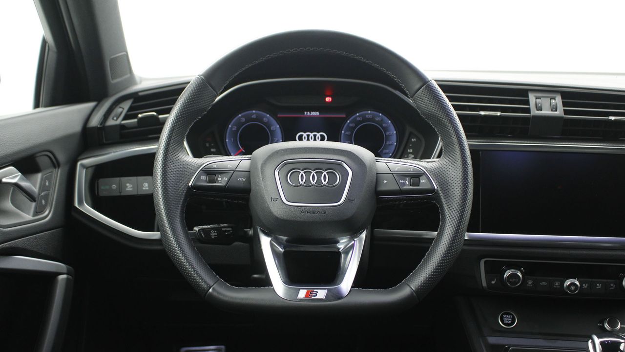 Foto Audi Q3 13