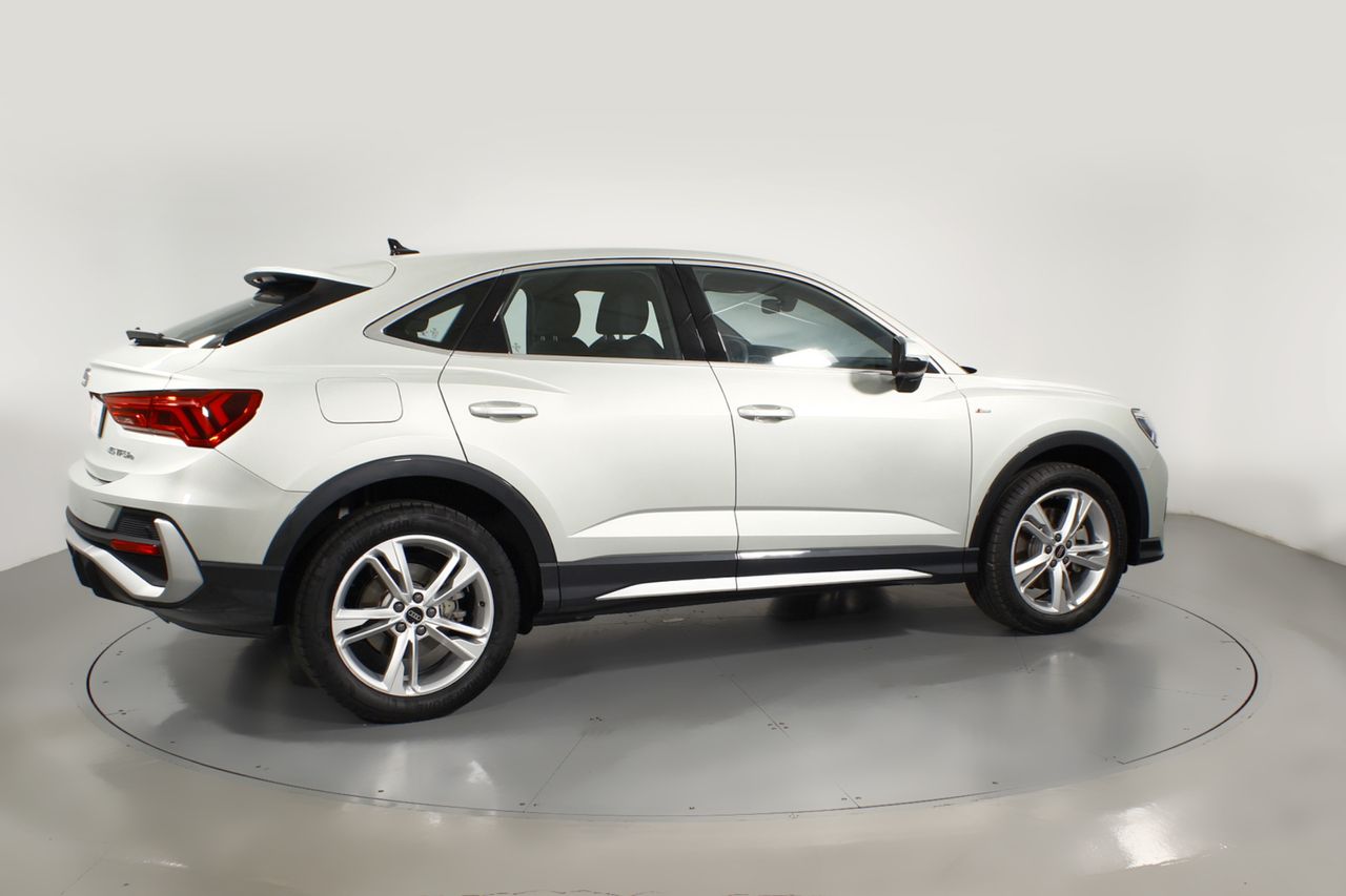 Foto Audi Q3 24