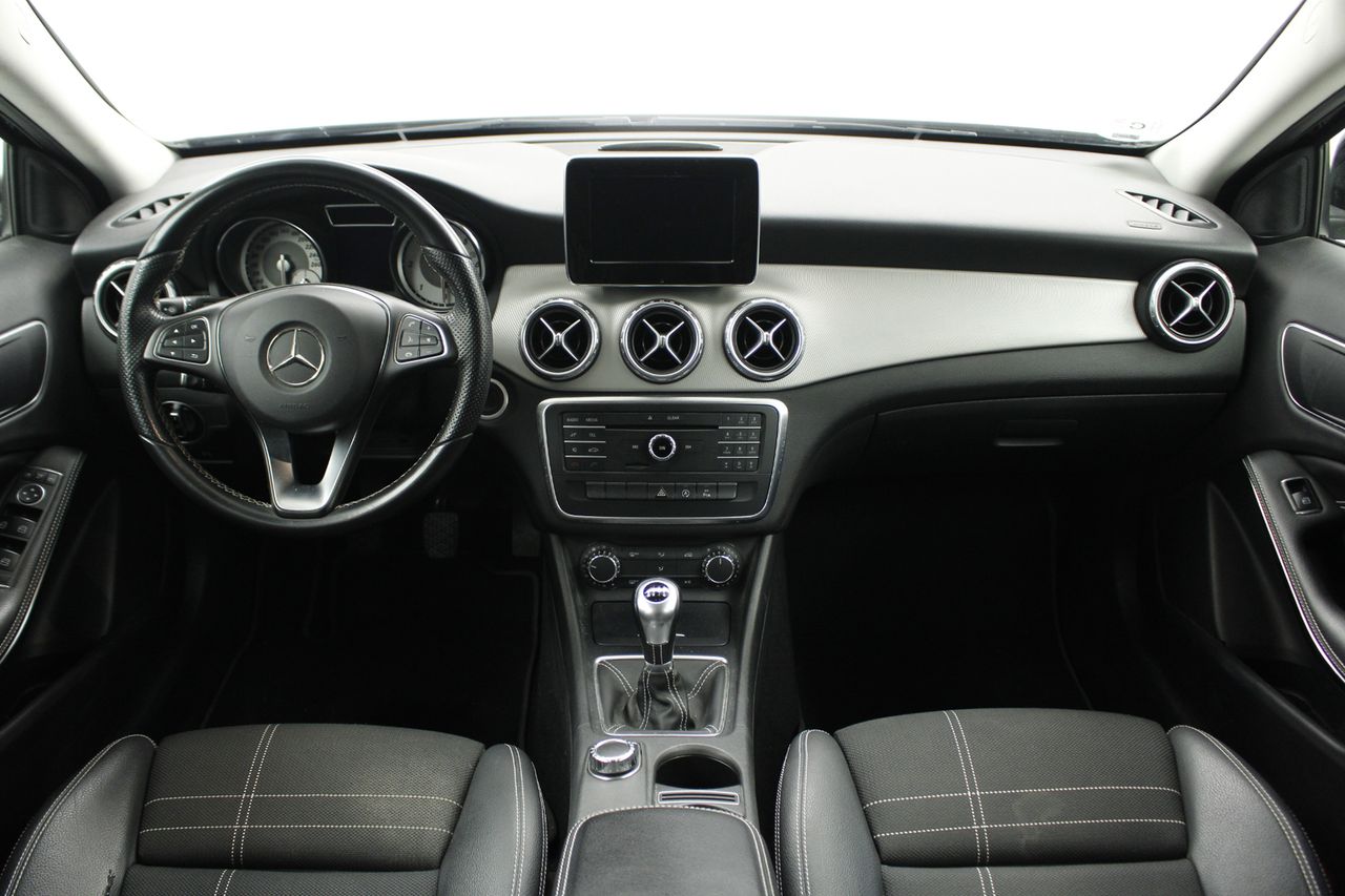 Foto Mercedes-Benz Clase GLA 4