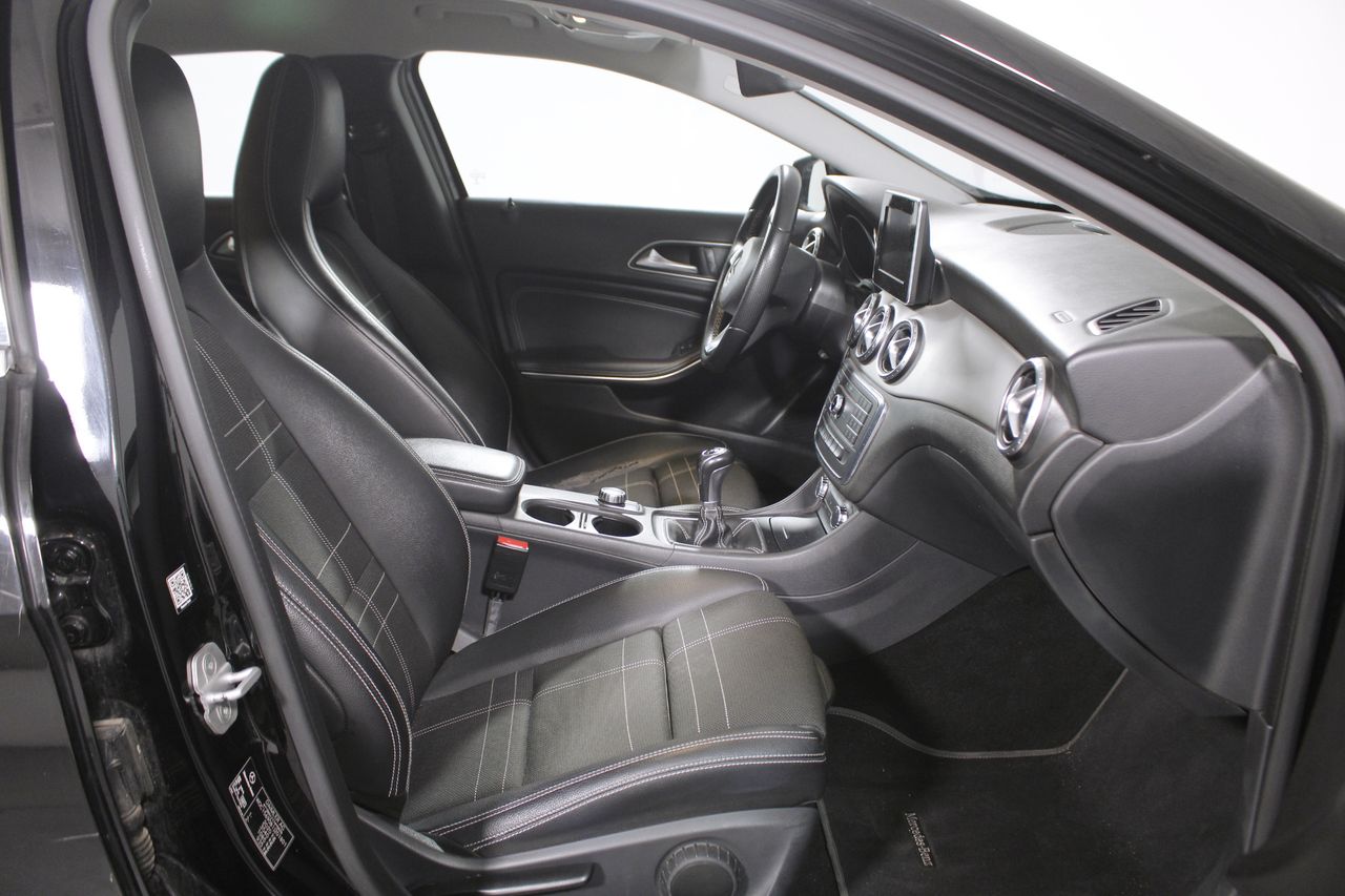 Foto Mercedes-Benz Clase GLA 5