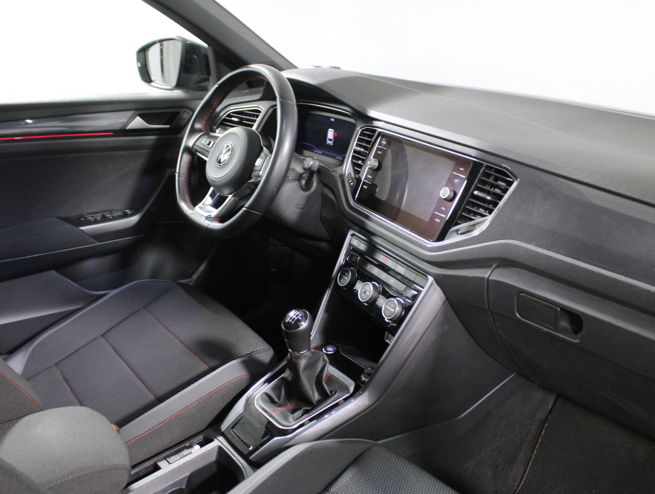 Foto Volkswagen T-Roc 15