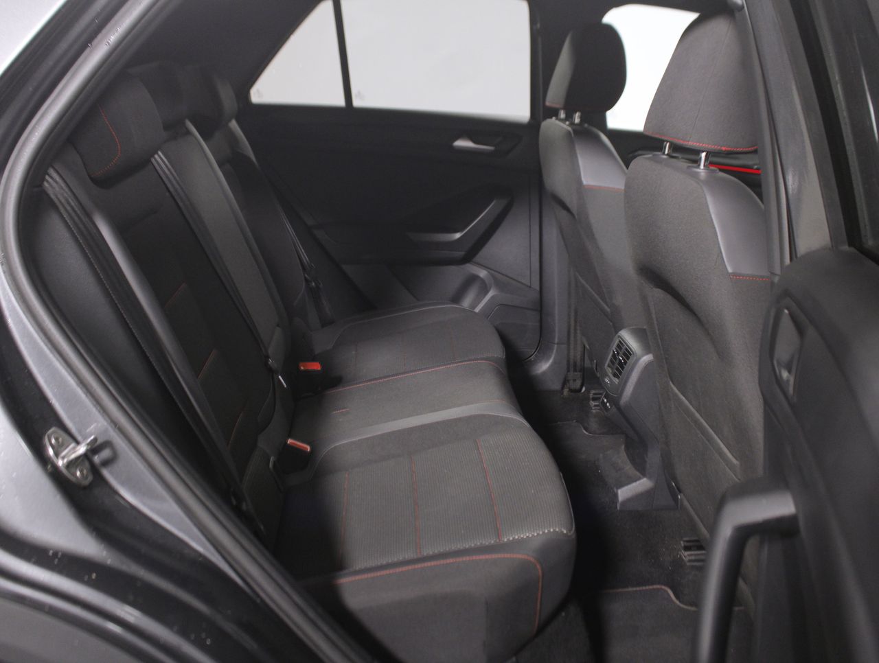 Foto Volkswagen T-Roc 6