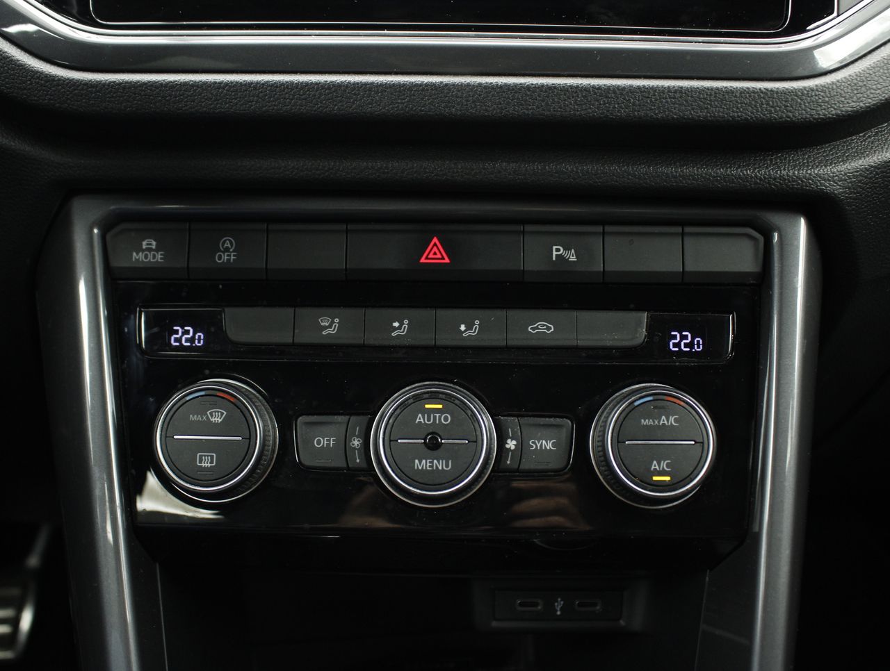 Foto Volkswagen T-Roc 11