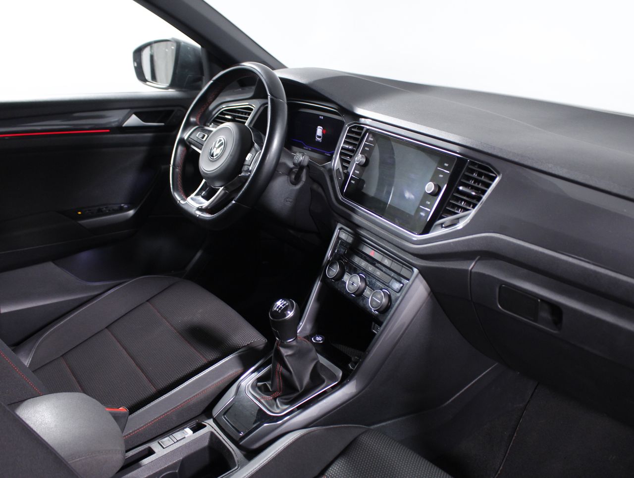 Foto Volkswagen T-Roc 15