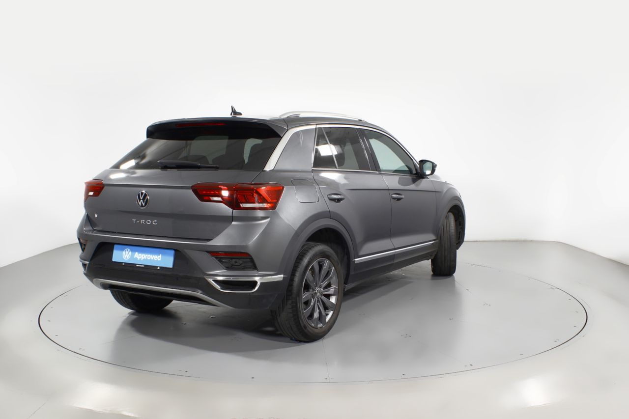 Foto Volkswagen T-Roc 25