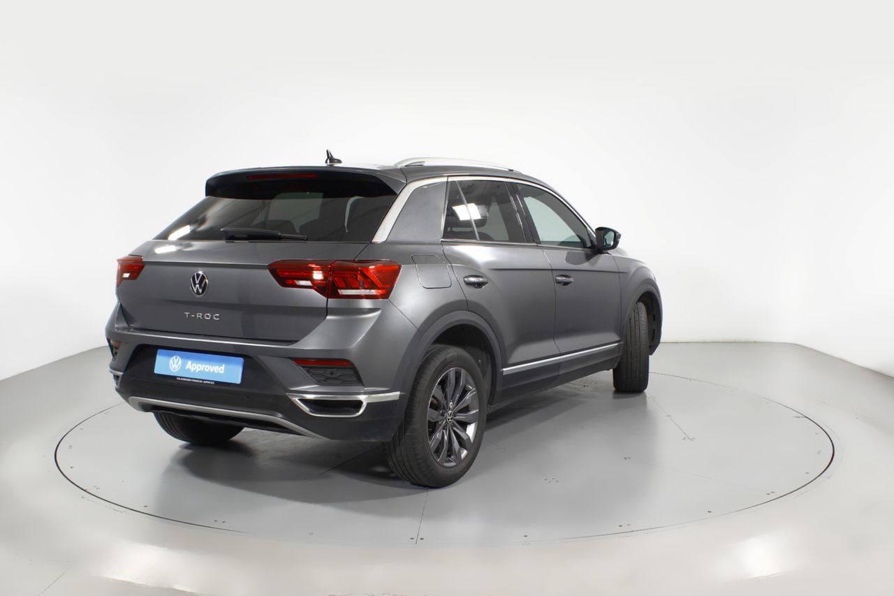 Foto Volkswagen T-Roc 25