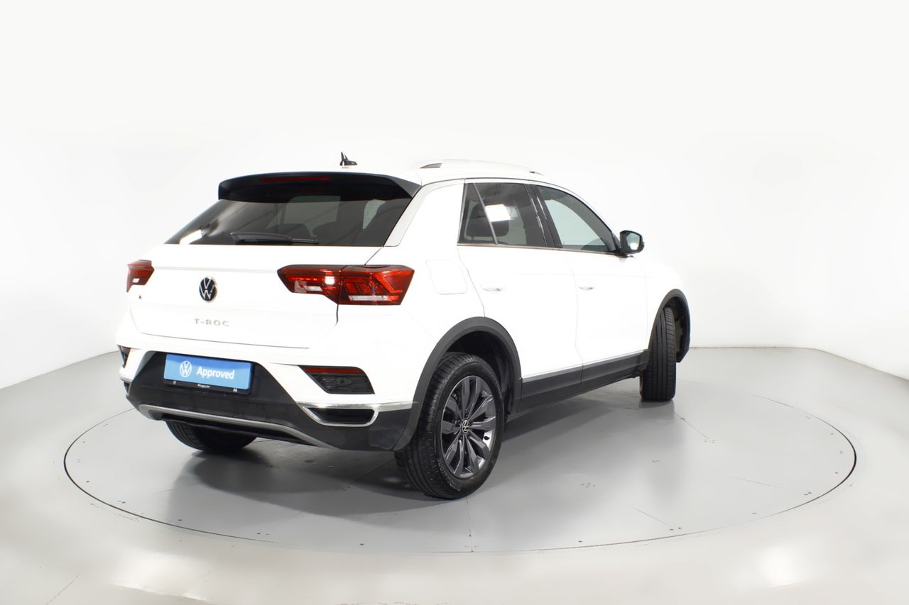 Foto Volkswagen T-Roc 25