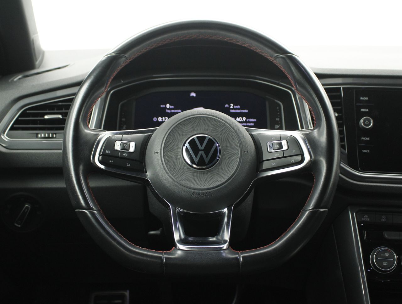 Foto Volkswagen T-Roc 13