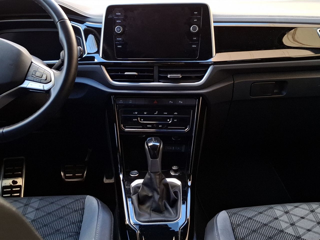 Foto Volkswagen T-Roc 12