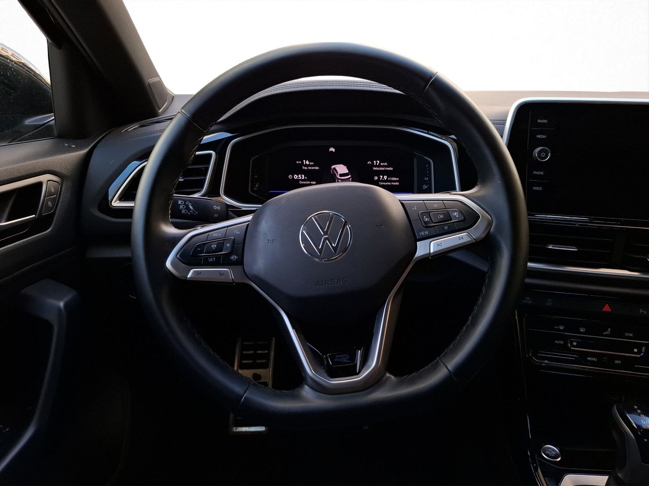 Foto Volkswagen T-Roc 13