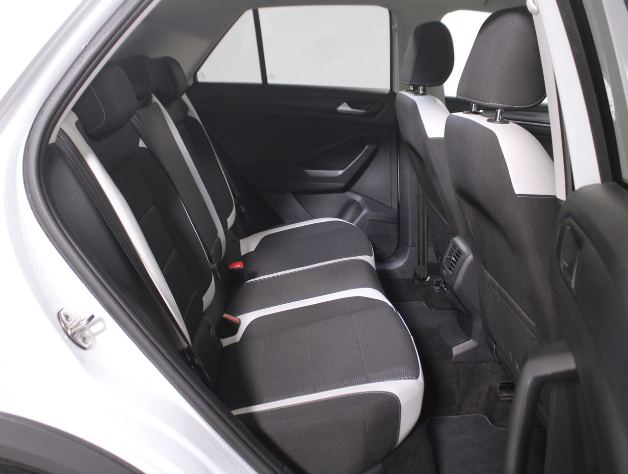 Foto Volkswagen T-Roc 6