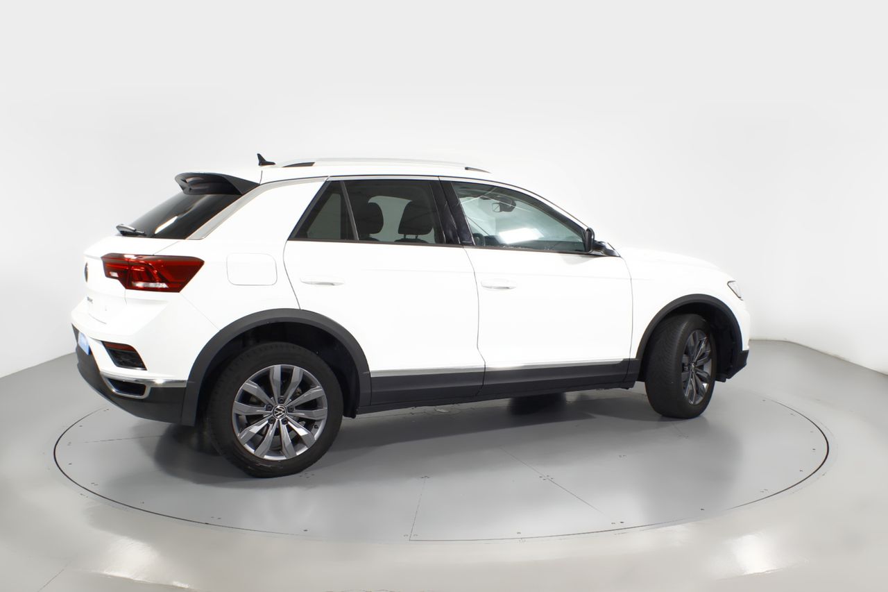 Foto Volkswagen T-Roc 24