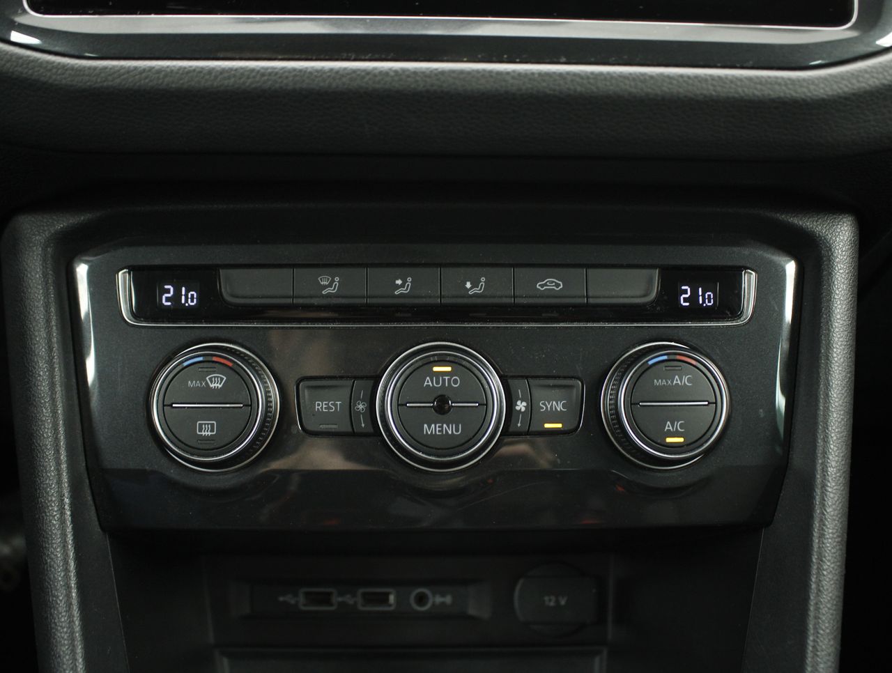 Foto Volkswagen Tiguan 11