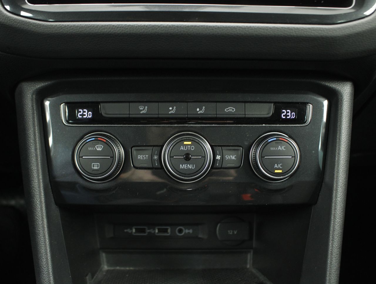 Foto Volkswagen Tiguan 11