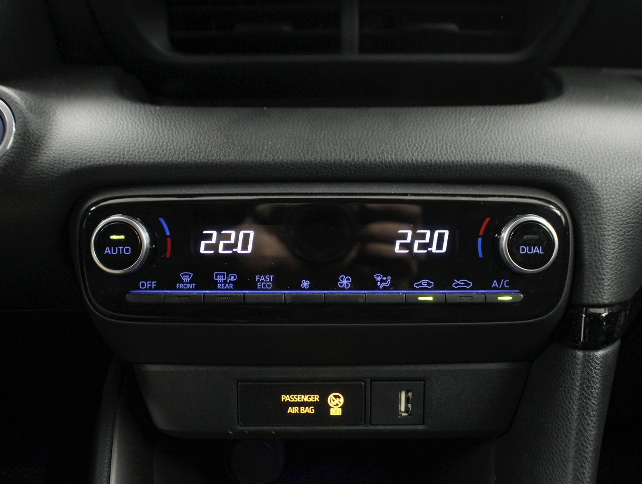 Foto Mazda Mazda2 11