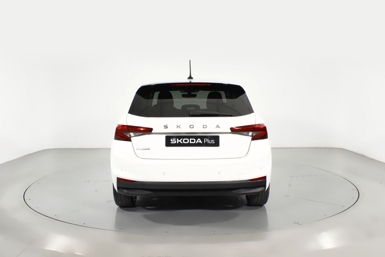 Foto Skoda Fabia 17
