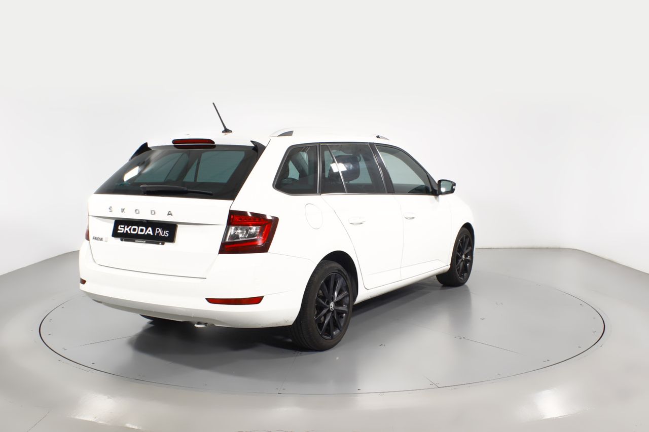 Foto Skoda Fabia 25