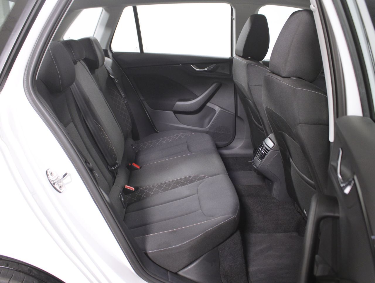 Foto Skoda Kamiq 6