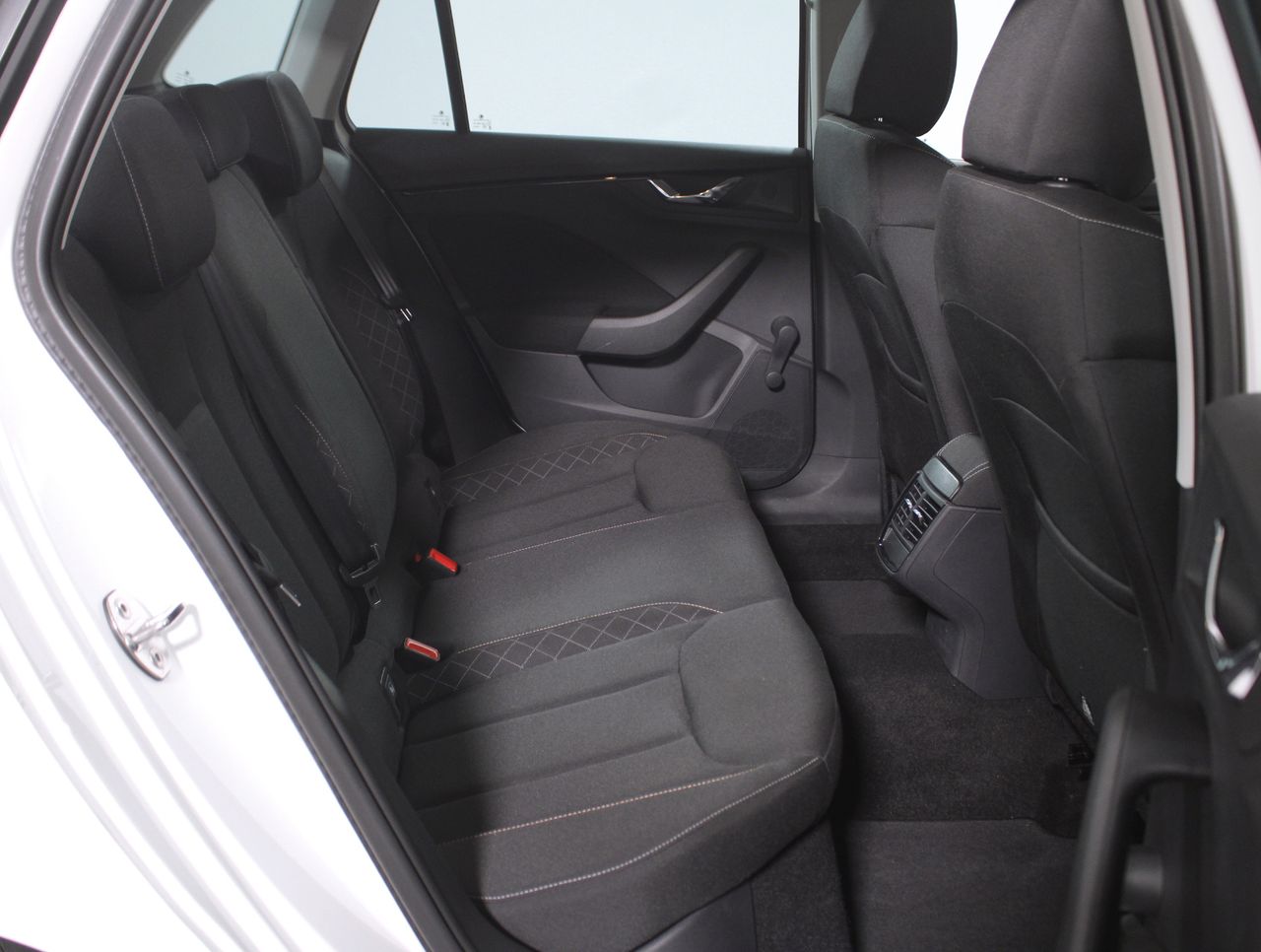 Foto Skoda Kamiq 6