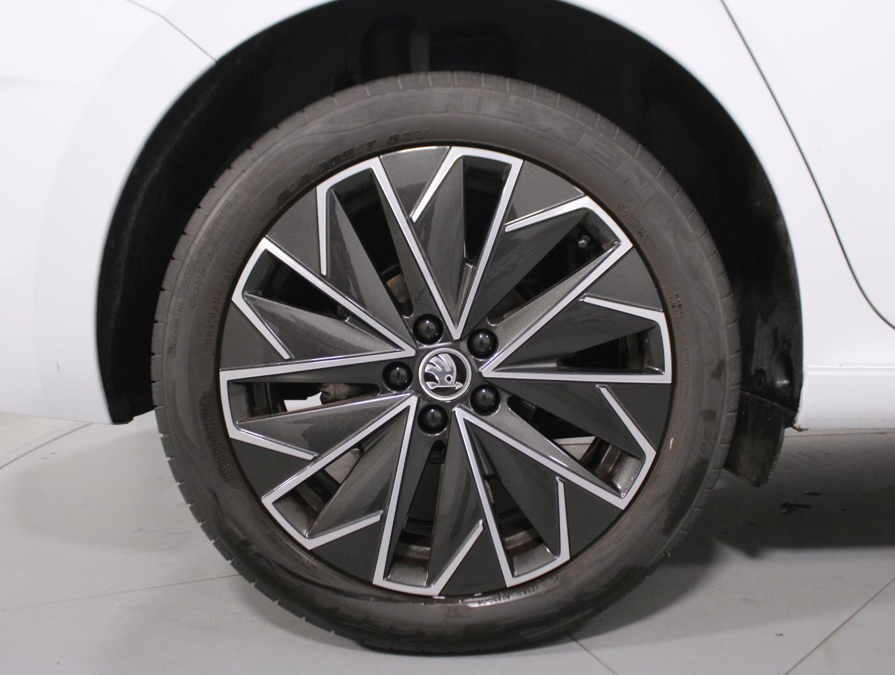 Foto Skoda Scala 8