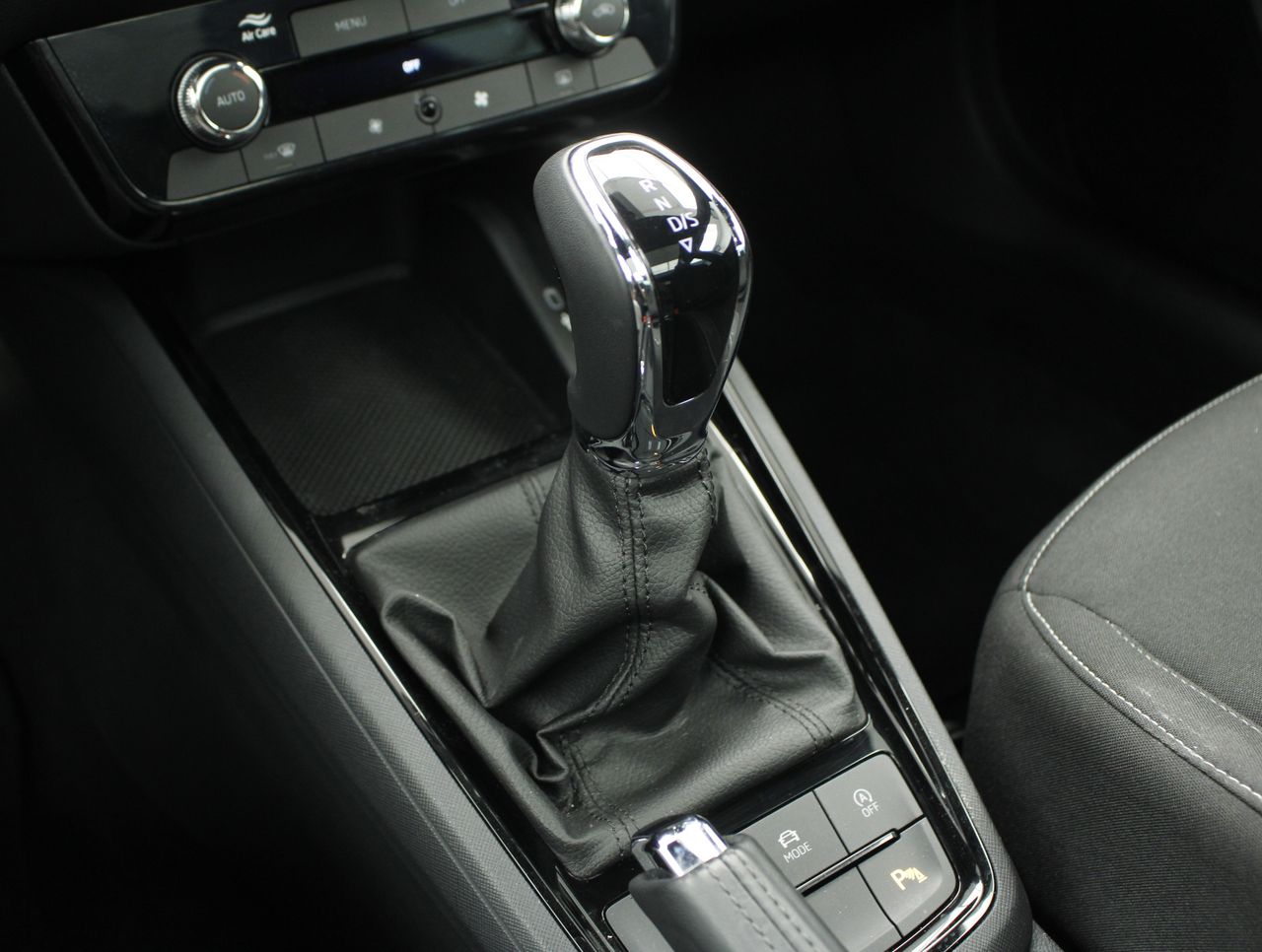 Foto Skoda Scala 10
