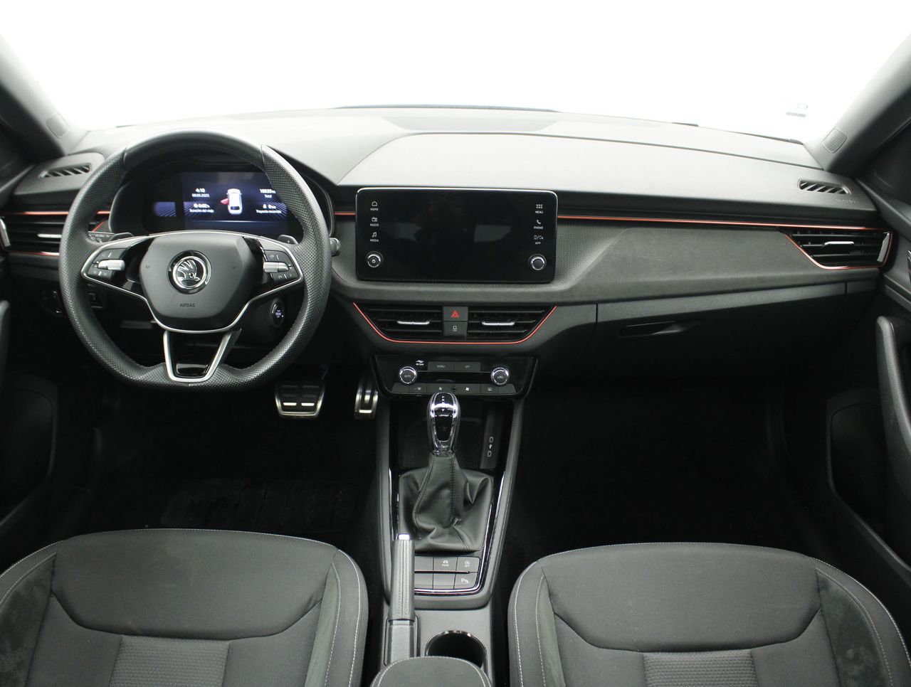 Foto Skoda Scala 4