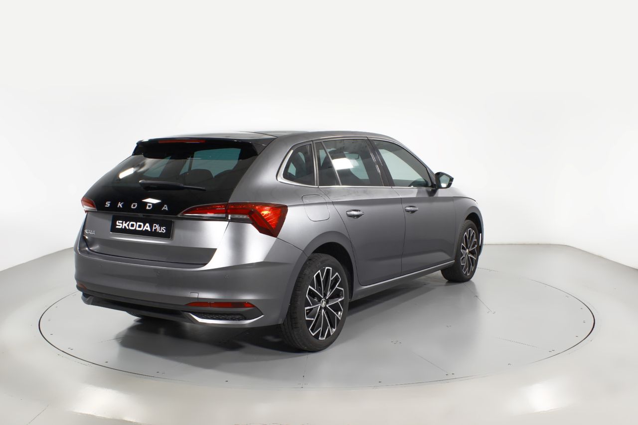 Foto Skoda Scala 25