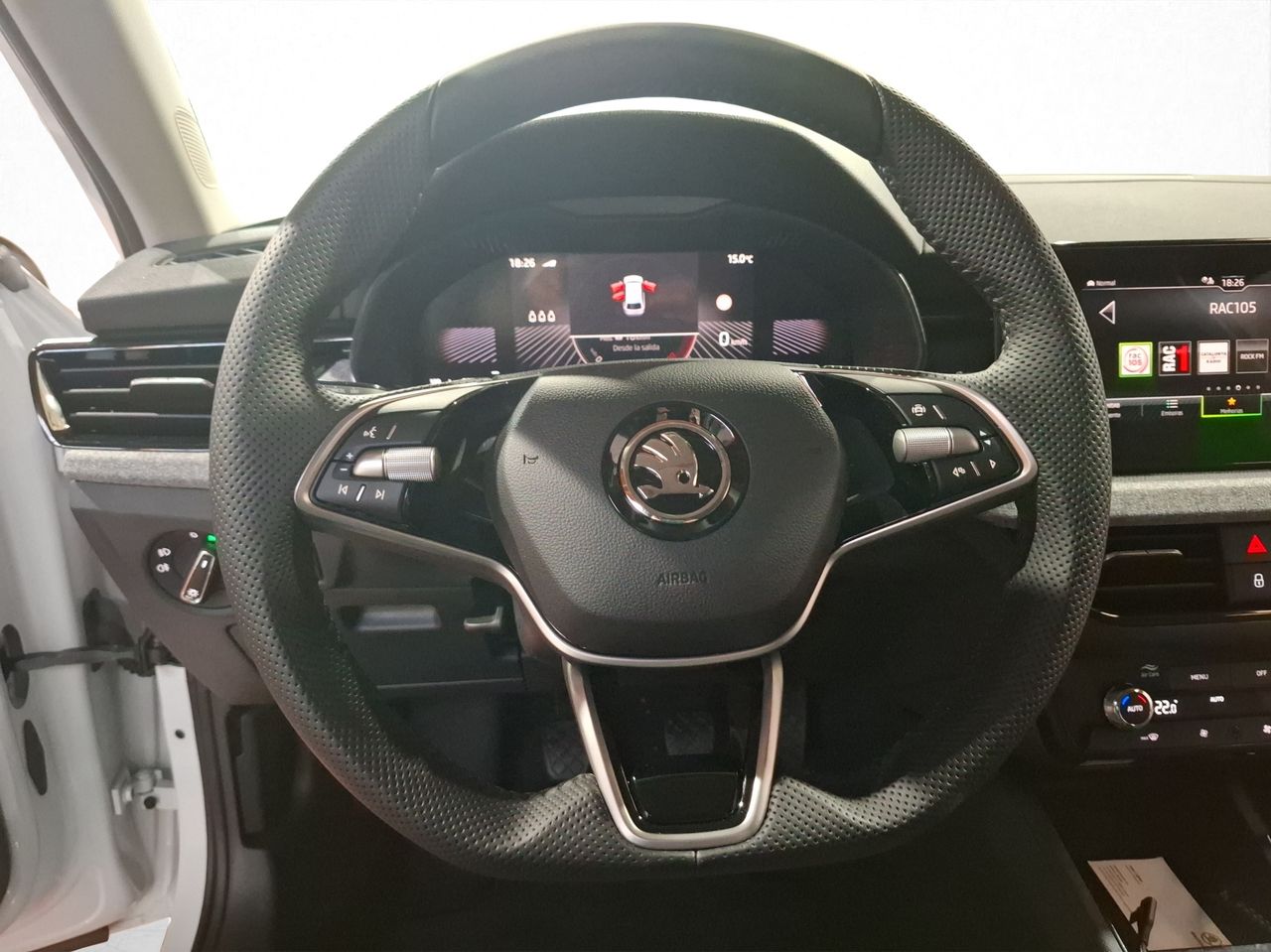 Foto Skoda Scala 13