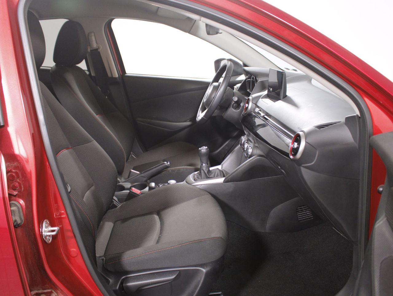 Foto Mazda Mazda2 4