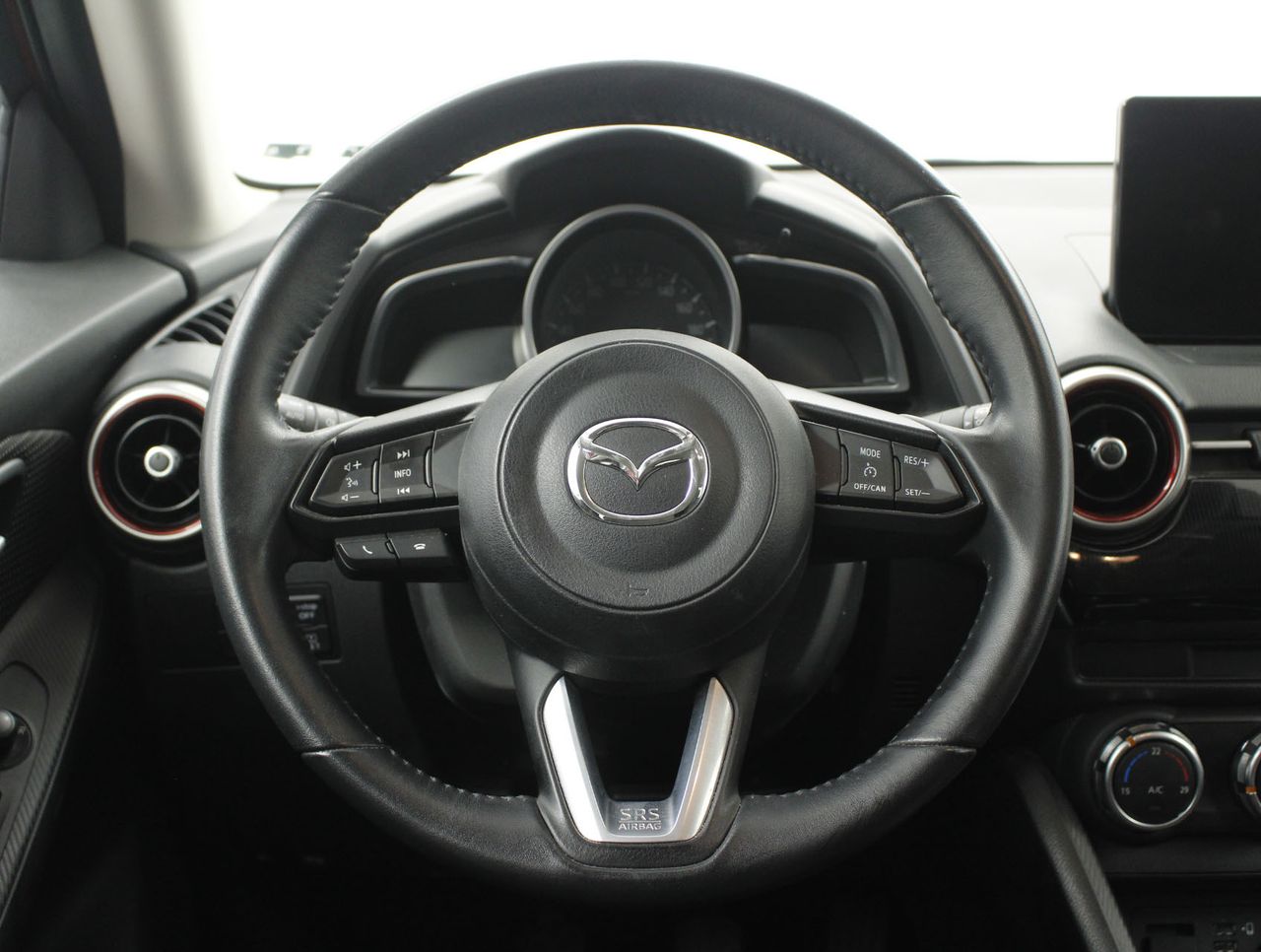 Foto Mazda Mazda2 12