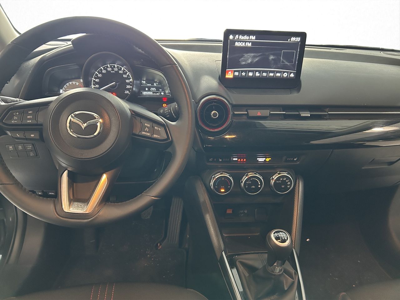 Foto Mazda Mazda2 4