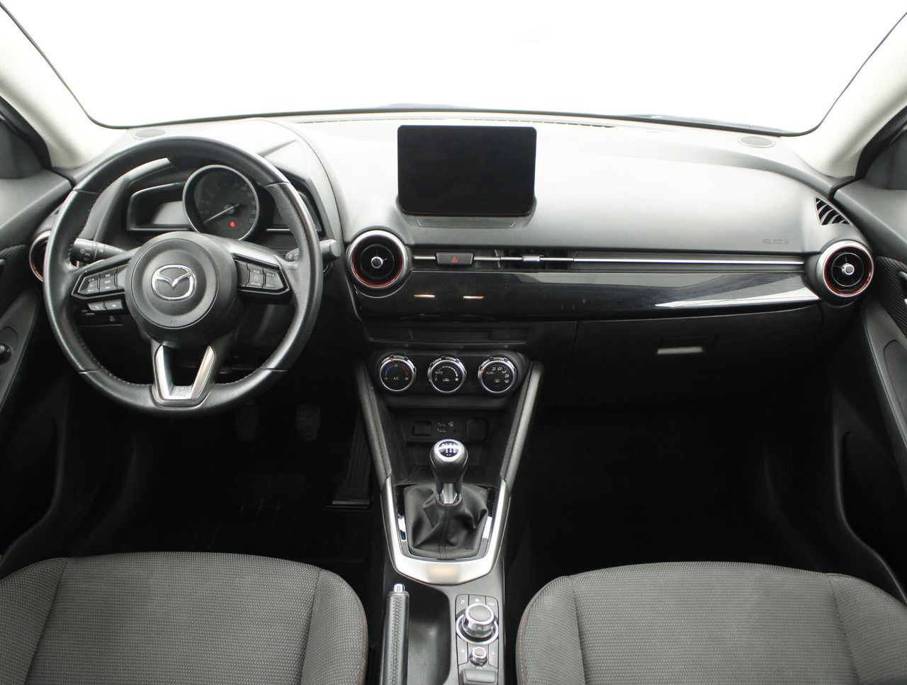 Foto Mazda Mazda2 4