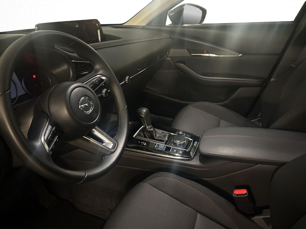 Foto Mazda CX-30 29