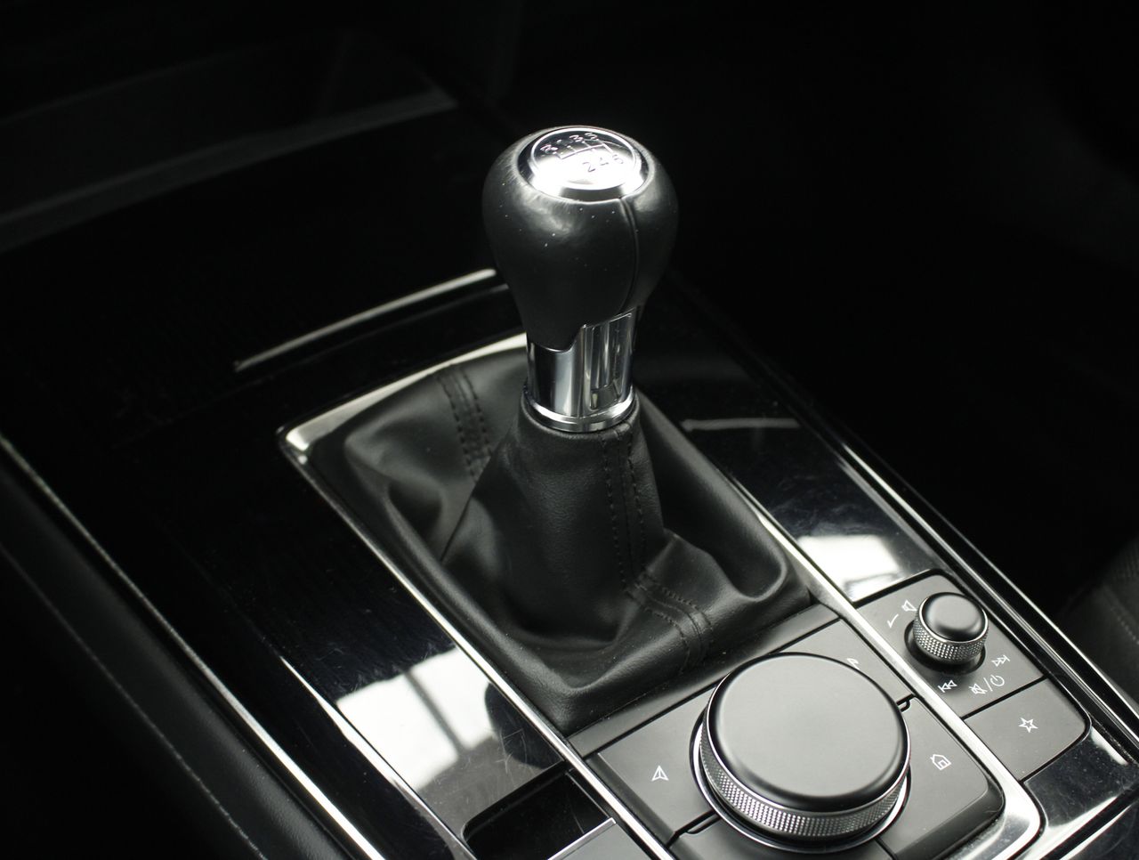 Foto Mazda CX-30 10