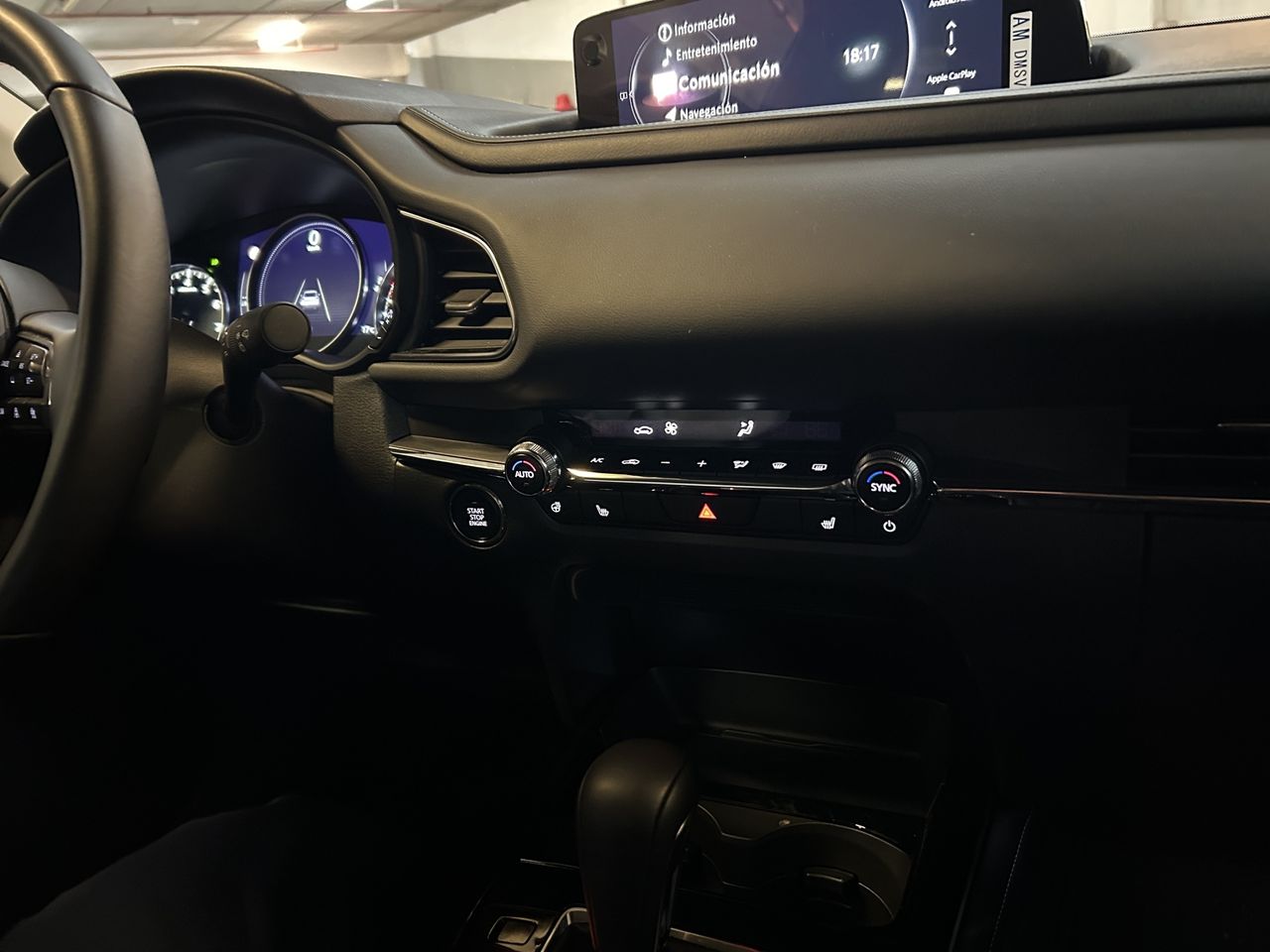 Foto Mazda CX-30 15