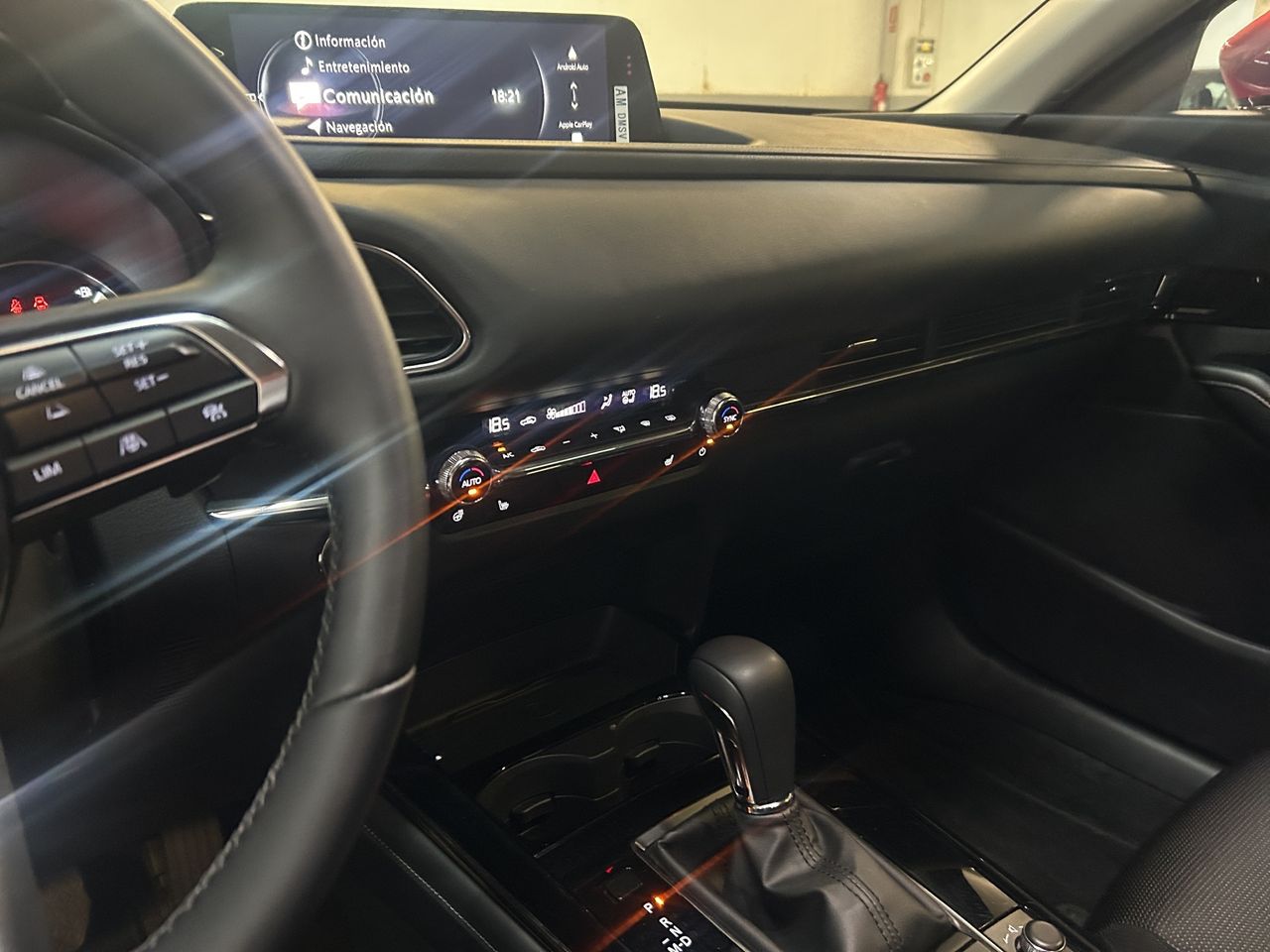 Foto Mazda CX-30 30