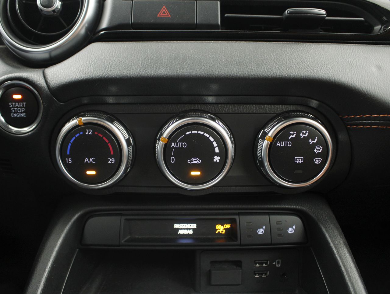 Foto Mazda MX-5 11