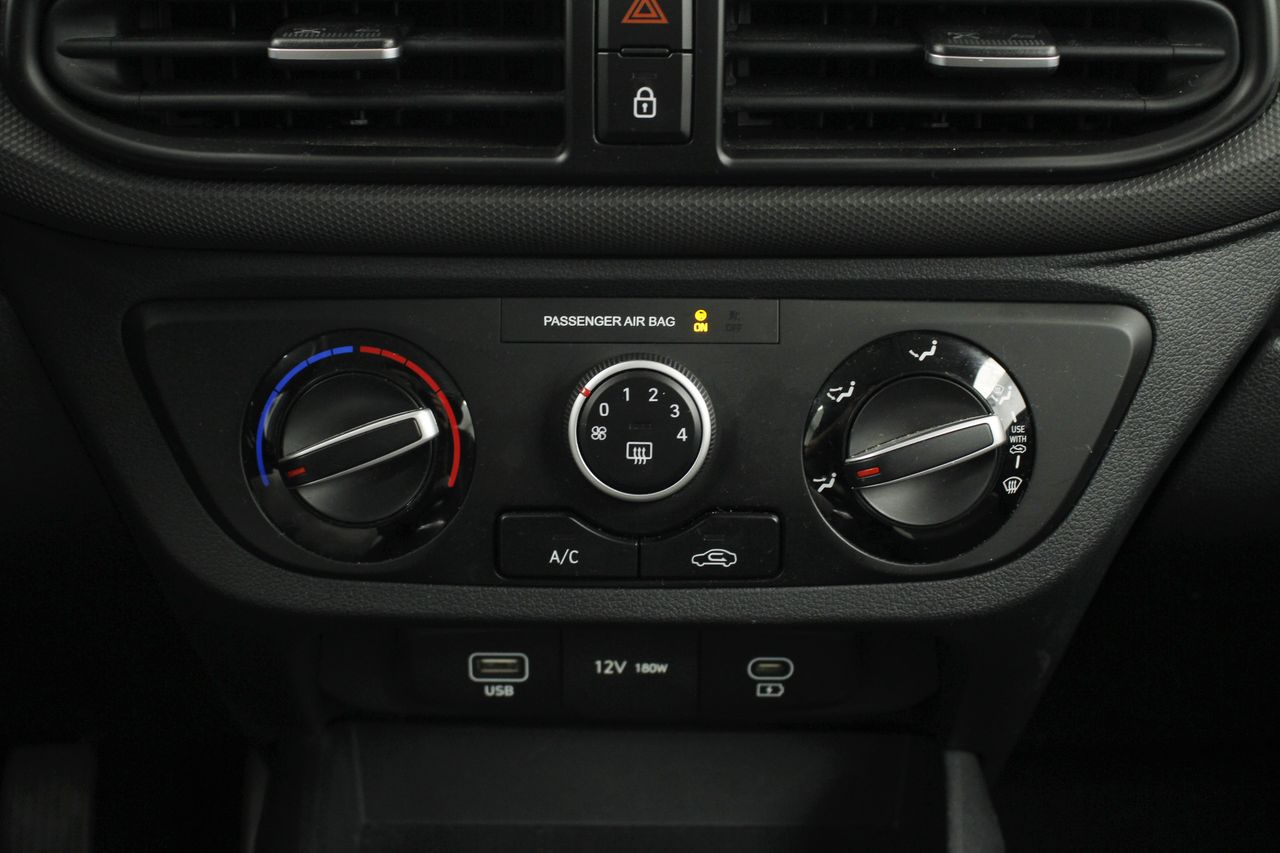 Foto Hyundai i10 11