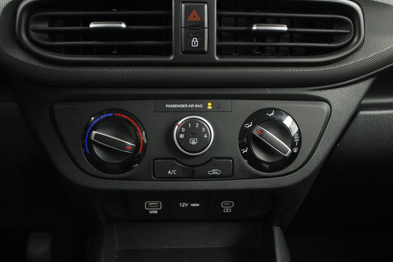 Foto Hyundai i10 11