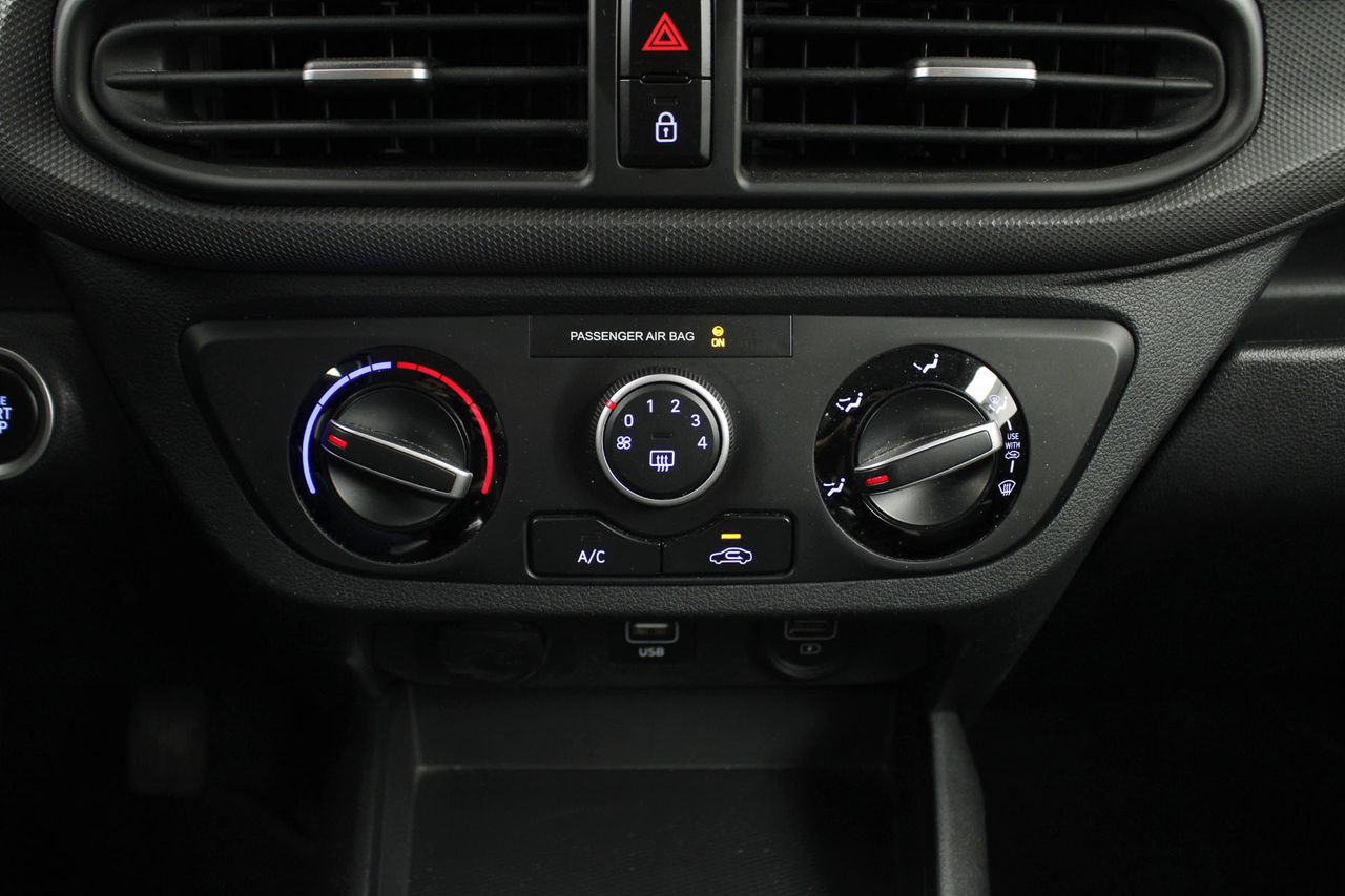 Foto Hyundai i10 11