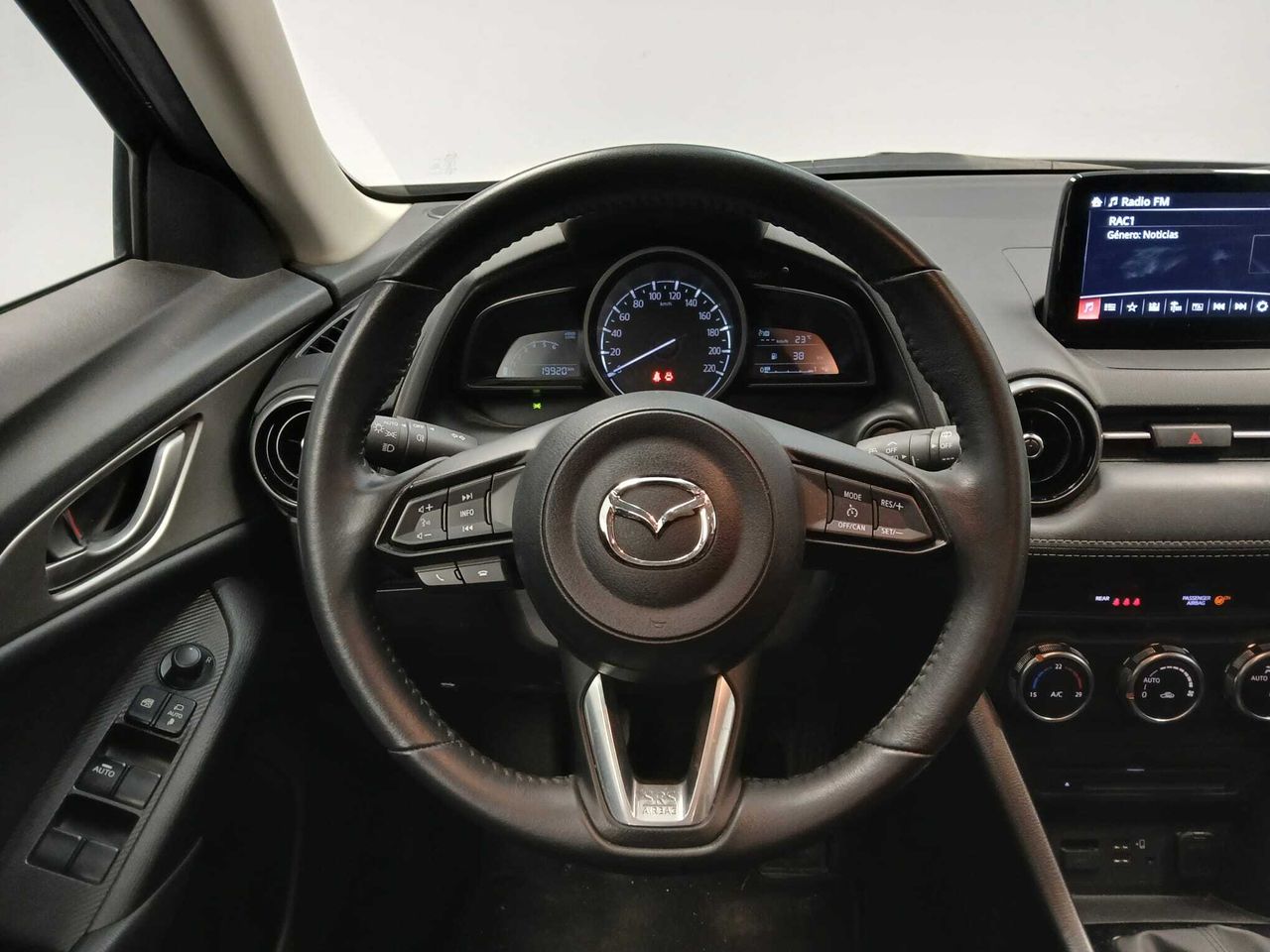 Foto Mazda CX-3 9