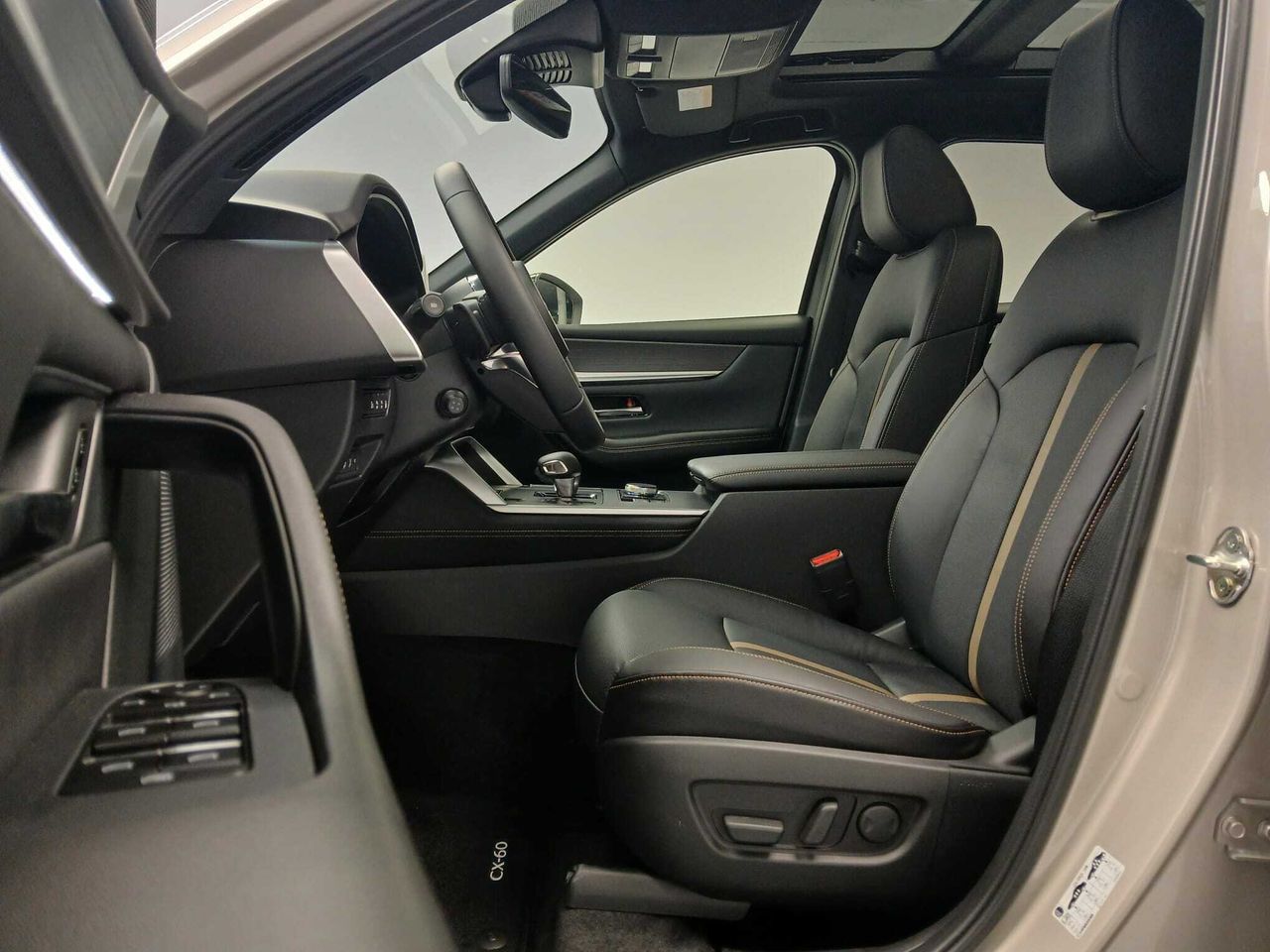 Foto Mazda CX-60 9