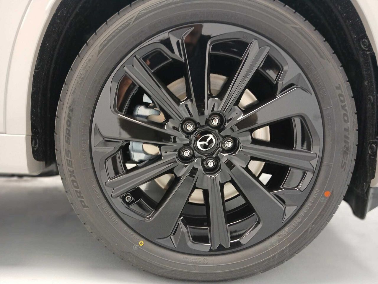 Foto Mazda CX-60 13