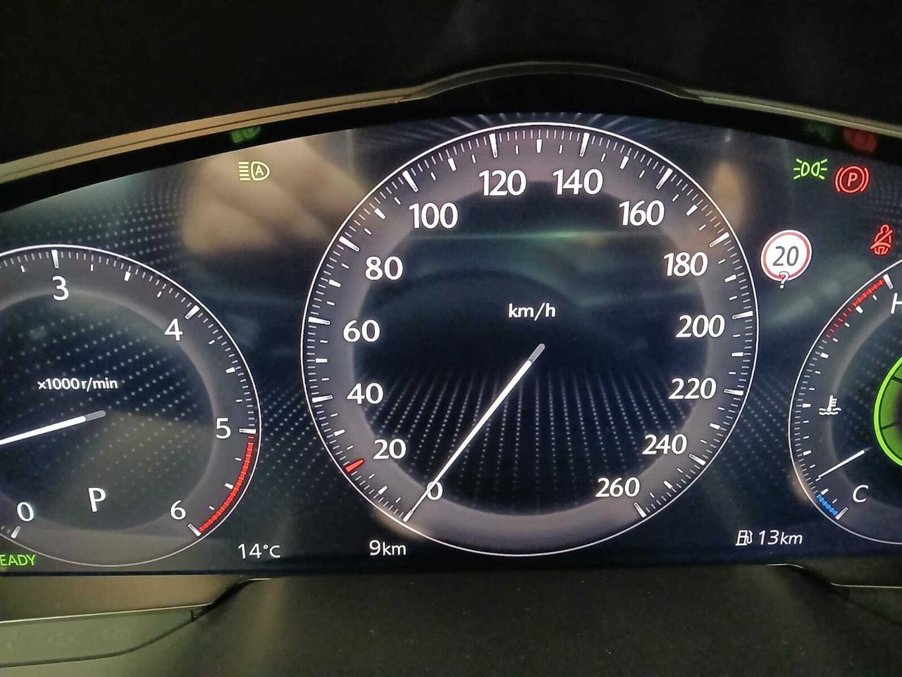 Foto Mazda CX-60 9