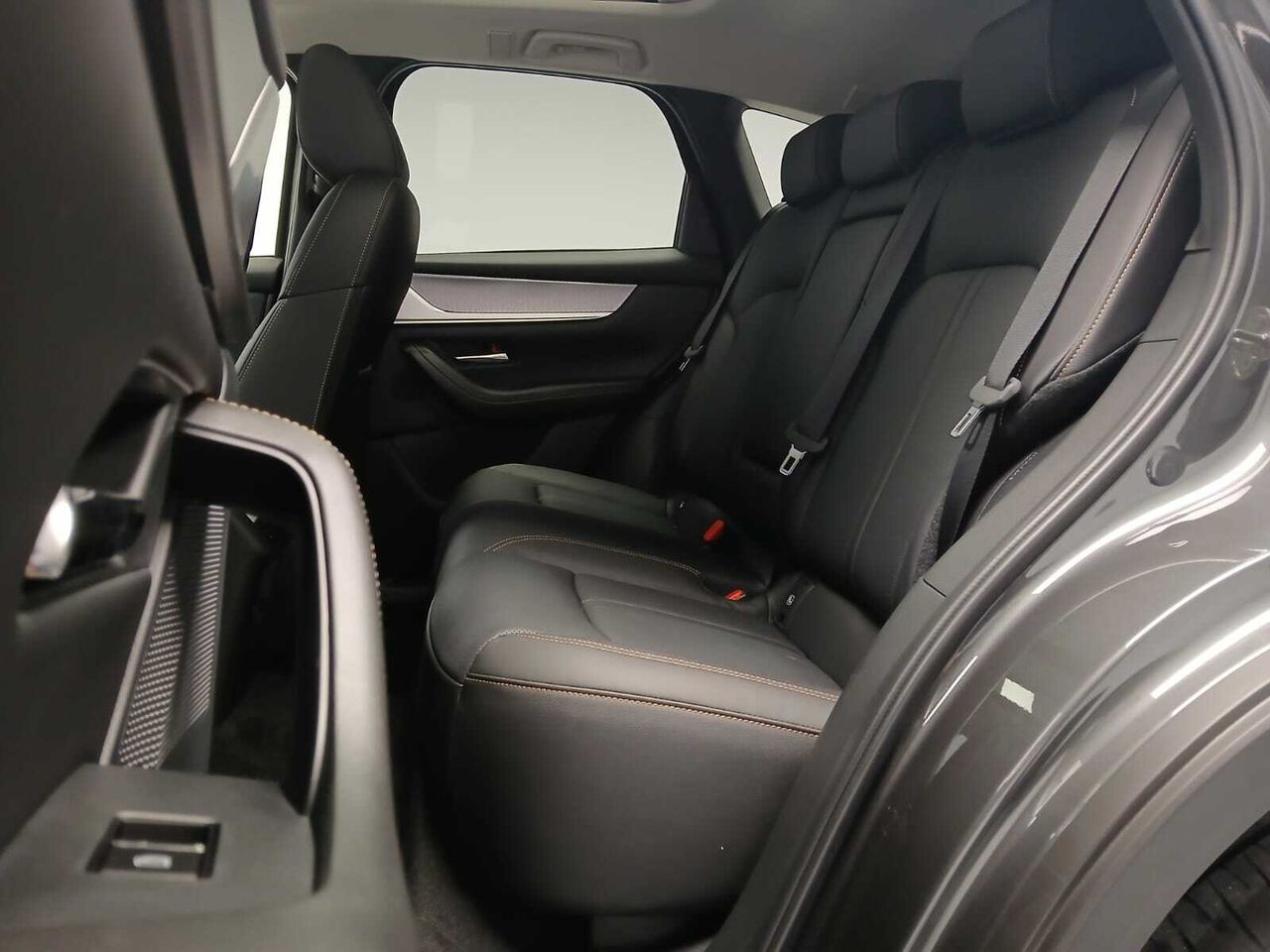 Foto Mazda CX-60 7