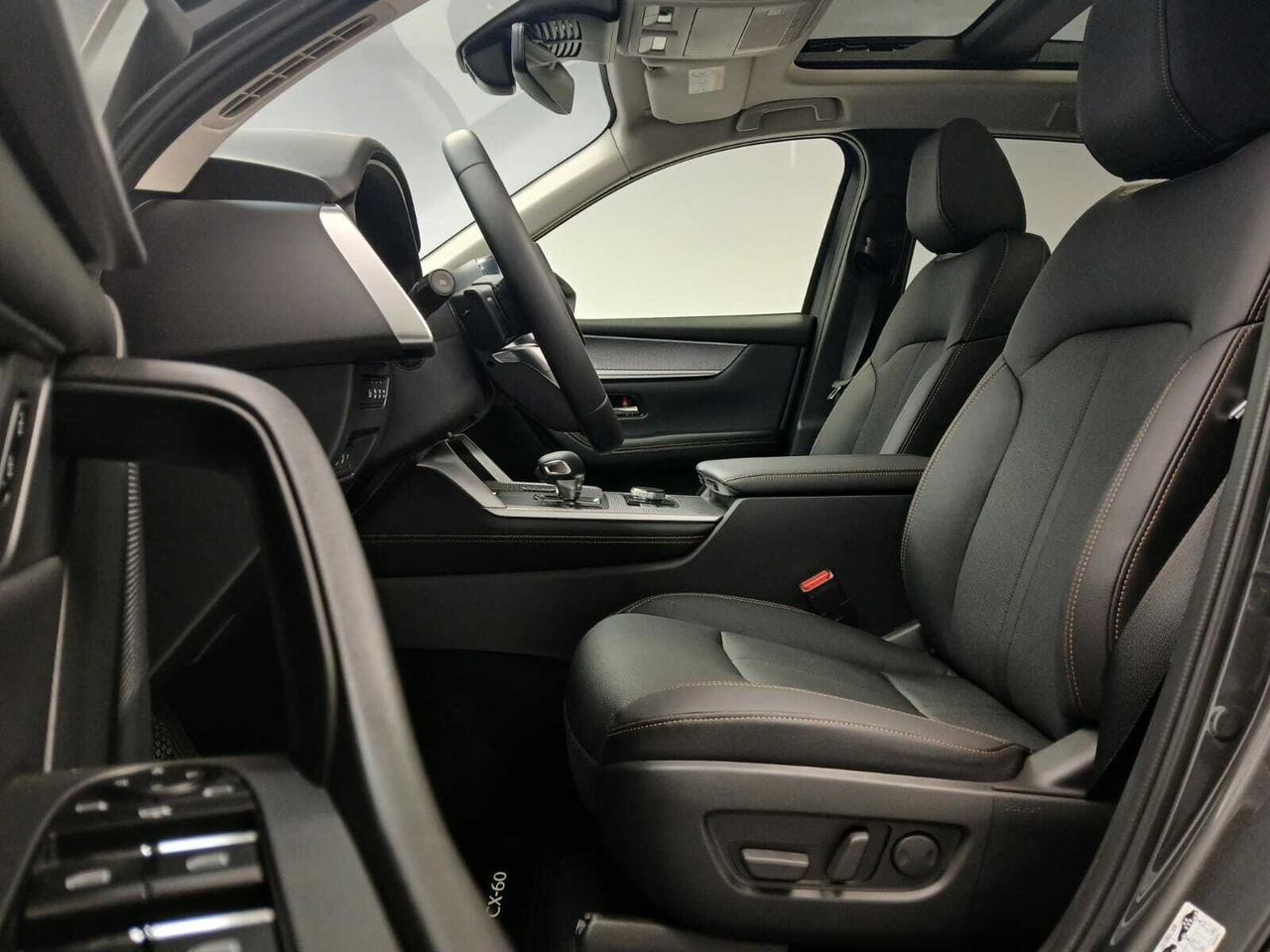 Foto Mazda CX-60 8