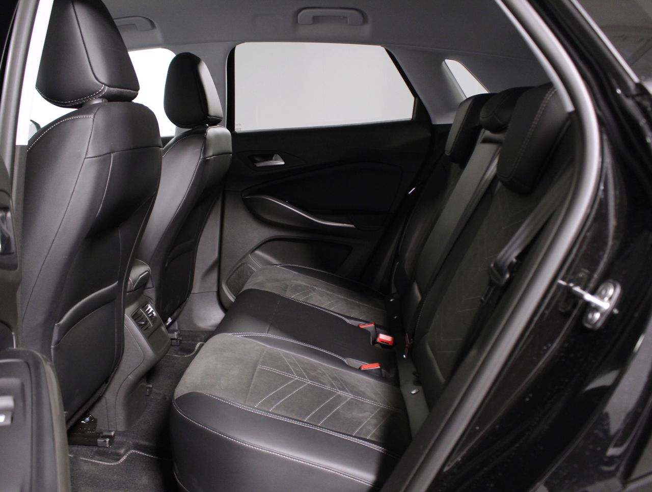 Foto Opel Grandland X 17