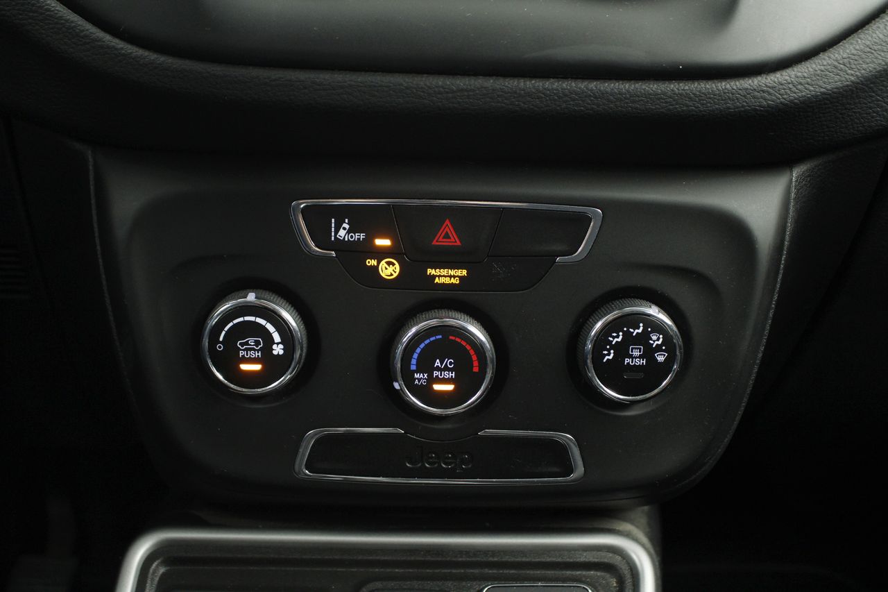 Foto Jeep Compass 11