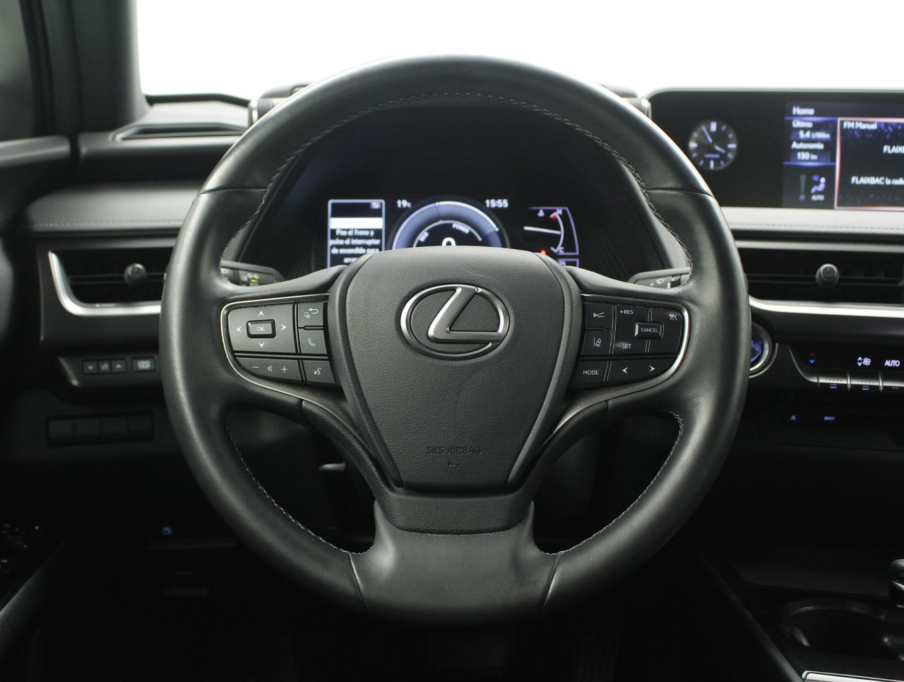 Foto Lexus UX 13